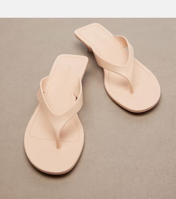Vittoria thong sandals | Gucci