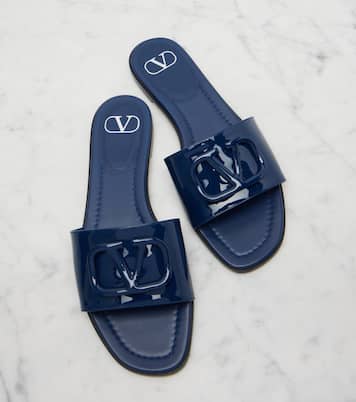 Pantoletten VLogo aus Lackleder | Valentino Garavani