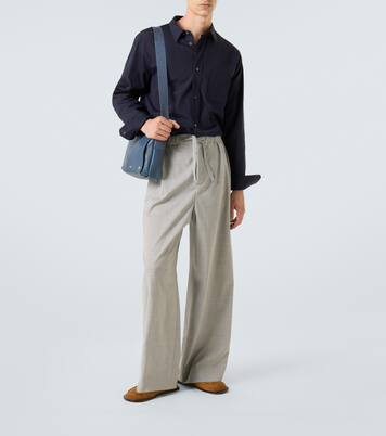 Pebble Medium leather messenger bag | Loewe