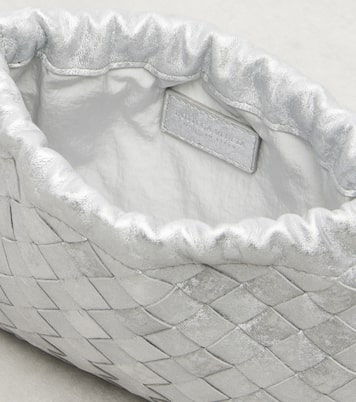 Pochette Small en cuir Intrecciato métallisé | Bottega Veneta