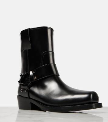 Rockstud leather biker boots | Valentino Garavani
