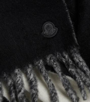 Logo alpaca and wool-blend scarf | Moncler