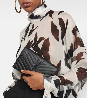 Cassandre matelassé envelope leather wallet on chain | Saint Laurent