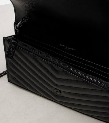 Cassandre matelassé envelope leather wallet on chain | Saint Laurent