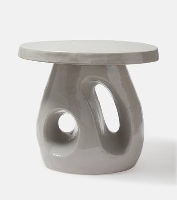 Amé 10 stoneware side table by Marie Michielssen | Serax