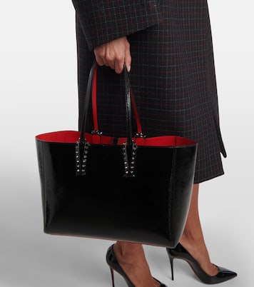 Tote Cabata Small de charol | Christian Louboutin