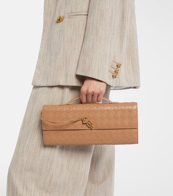 Andiamo Intrecciato leather clutch | Bottega Veneta