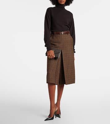 Cassandre matelassé envelope leather wallet on chain | Saint Laurent