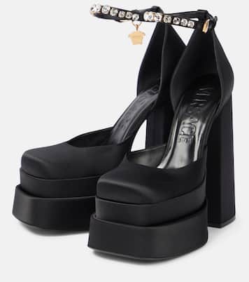 Plateau-Pumps Medusa Aevitas aus Satin | Versace