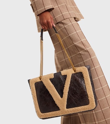 Tote Bag Viva Superstar Medium aus Leder | Valentino Garavani