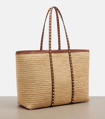 Rockstud Large raffia tote bag | Valentino Garavani