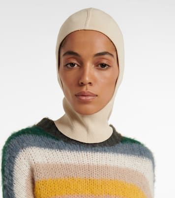 Schalmütze aus einem Wollgemisch | Ruslan Baginskiy