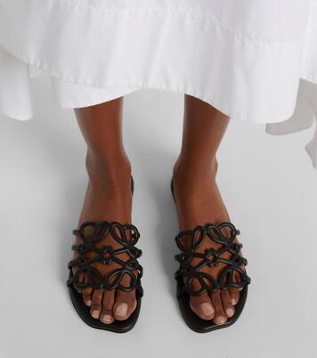 Paula's Ibiza Petal Anagram leather slides | Loewe