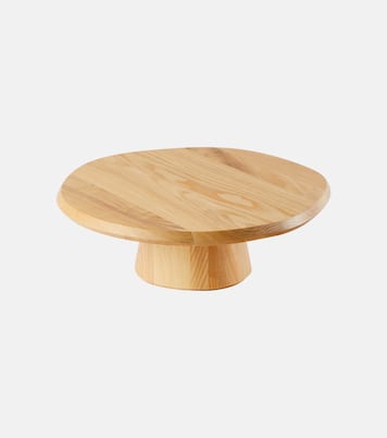 02 Dune wooden cake stand by Kelly Wearstler | Serax