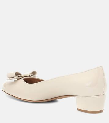 Escarpins Vara en cuir verni | Ferragamo