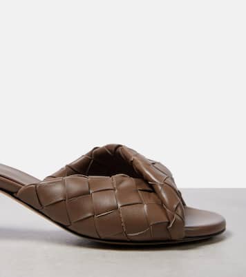 Blink Intrecciato 50 leather mules | Bottega Veneta