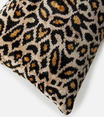 Silk and cotton velvet cushion | Les-Ottomans