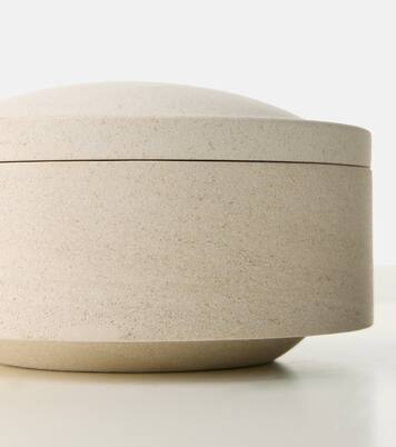 Gallery Object 07 stoneware container | Louise Roe