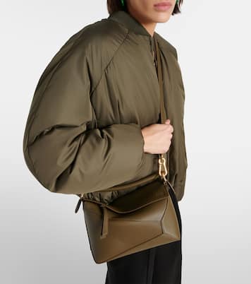 Tote Bag Puzzle Edge Small aus Leder | Loewe