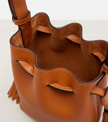 So Seau Small leather bucket bag | Valentino Garavani