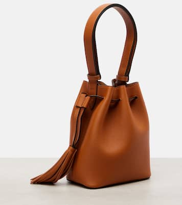 So Seau Small leather bucket bag | Valentino Garavani