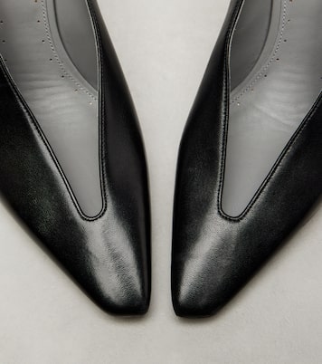 Duchesse leather pumps | Balenciaga