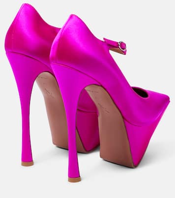 Plateau-Pumps Yigit aus Satin | Amina Muaddi