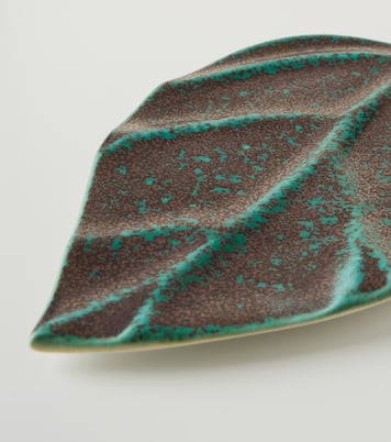 Cenote Leaf Medium porcelain platter | L'Objet