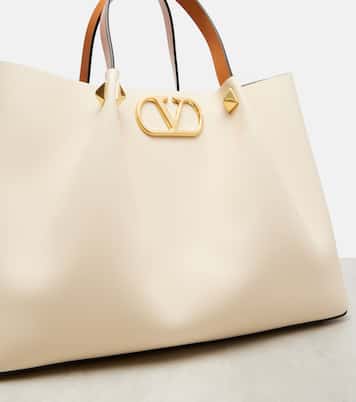 Tote Bag VLogo Medium aus Leder | Valentino Garavani