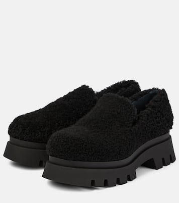 Plateau-Loafers Furry Chic aus Shearling | Dorothee Schumacher