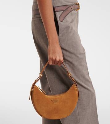 Schultertasche Prada Arqué aus Veloursleder | Prada