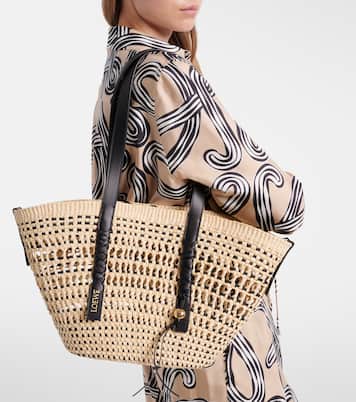 Bolso cesta Paula's Ibiza Braid Medium con piel | Loewe