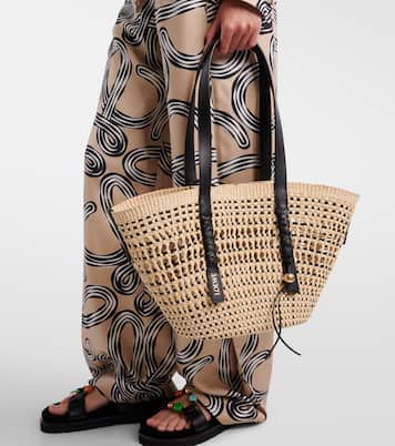 Bolso cesta Paula's Ibiza Braid Medium con piel | Loewe