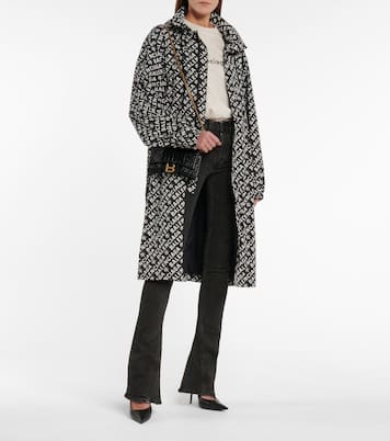 Hourglass croc-effect leather wallet on chain | Balenciaga