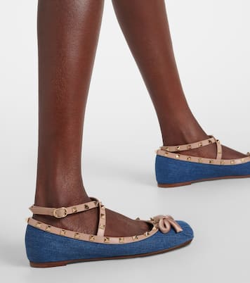 Rockstud leather-trimmed denim ballet flats | Valentino Garavani