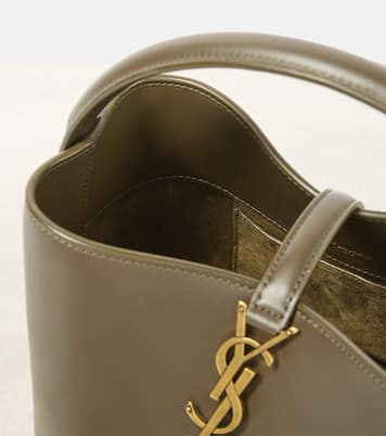 Le 37 leather bucket bag | Saint Laurent
