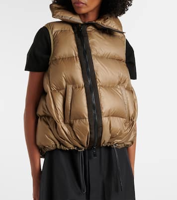 Asymmetric quilted down vest | Sacai