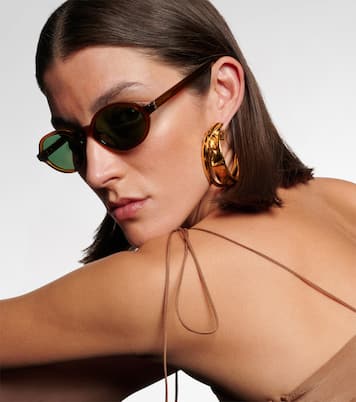 Monogram oval sunglasses | Saint Laurent