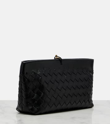 Andiamo Intrecciato Small leather clutch | Bottega Veneta