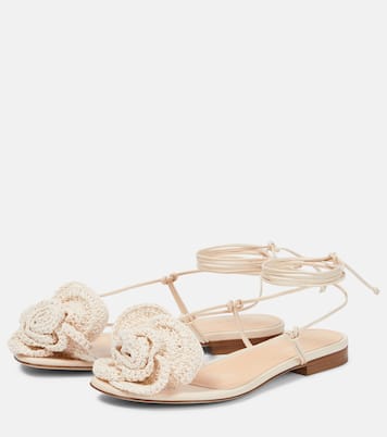 Sandalen aus Leder und Häkelstrick | Magda Butrym