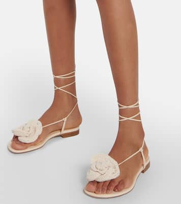 Sandalen aus Leder und Häkelstrick | Magda Butrym