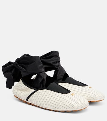 Ballerinas Rythmika aus Leder | Valentino Garavani