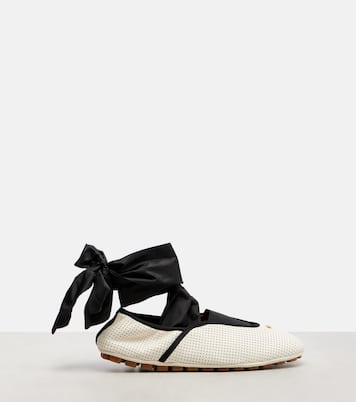 Ballerinas Rythmika aus Leder | Valentino Garavani