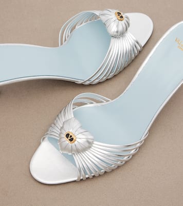 Cœur Royal metallic leather mules | Valentino Garavani