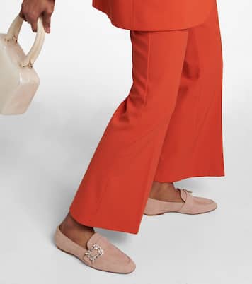Loafers Mini Broche aus Veloursleder | Roger Vivier