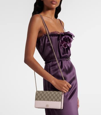 Portemonnaie mit Kettenriemen GG Marmont | Gucci