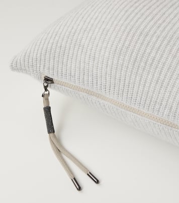 Ribbed-knit cashmere pillow | Brunello Cucinelli