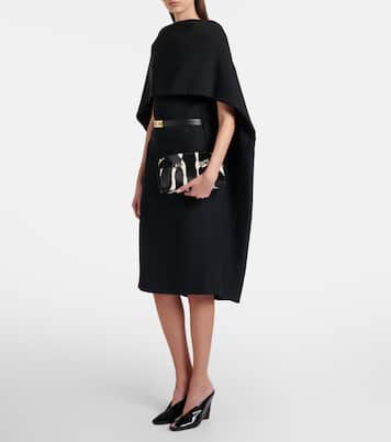 Bedruckte Clutch Hug aus Kalbshaar | Ferragamo