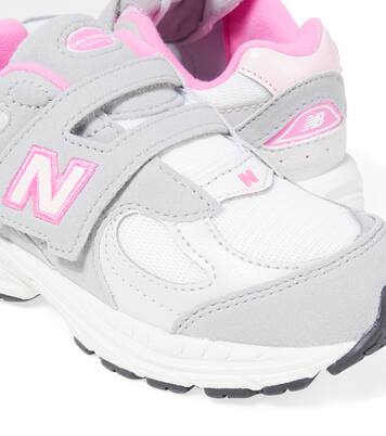 2002 Hook & Loop leather sneakers | New Balance Kids