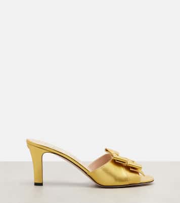Pantoletten Bowow 75 aus Metallic-Leder | Valentino Garavani